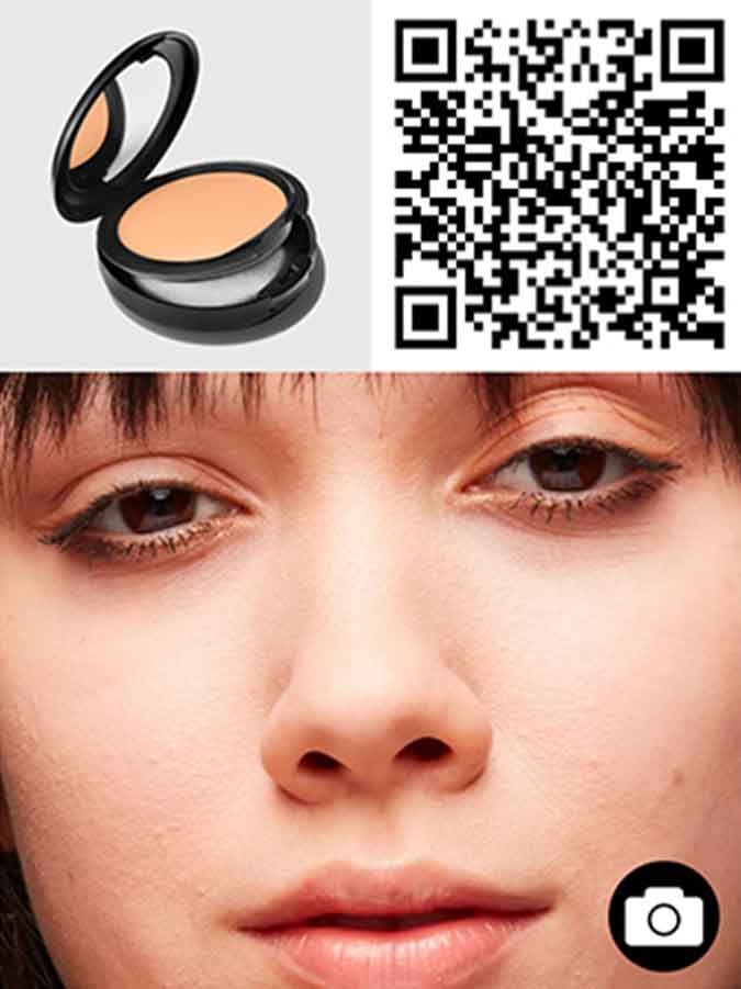 QR code and model's face for STUDIO FIX POWDER PLUS FOUNDATION.