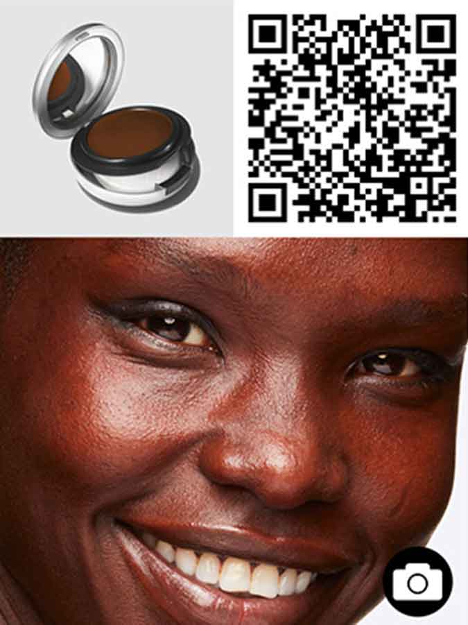 QR code and model's face for STUDIO FIX TECH CREAM-TO-POWDER FOUNDATION.